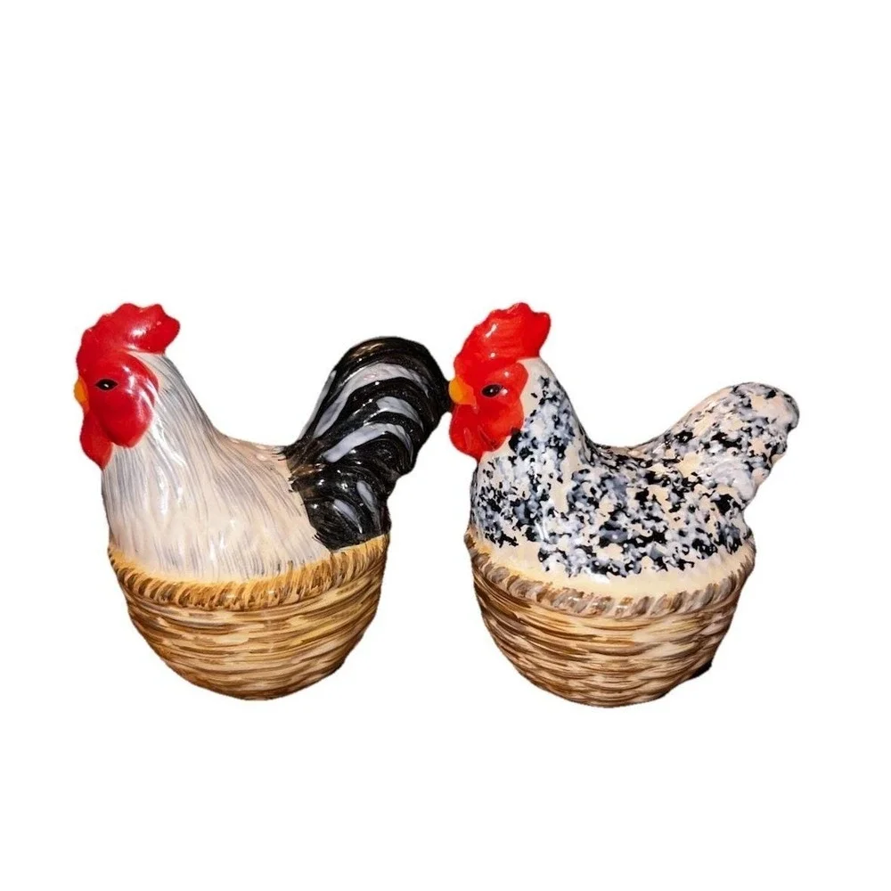 Vintage Rooster Chicken Salt Pepper Shakers Ceramic Basket Cottagecore Country